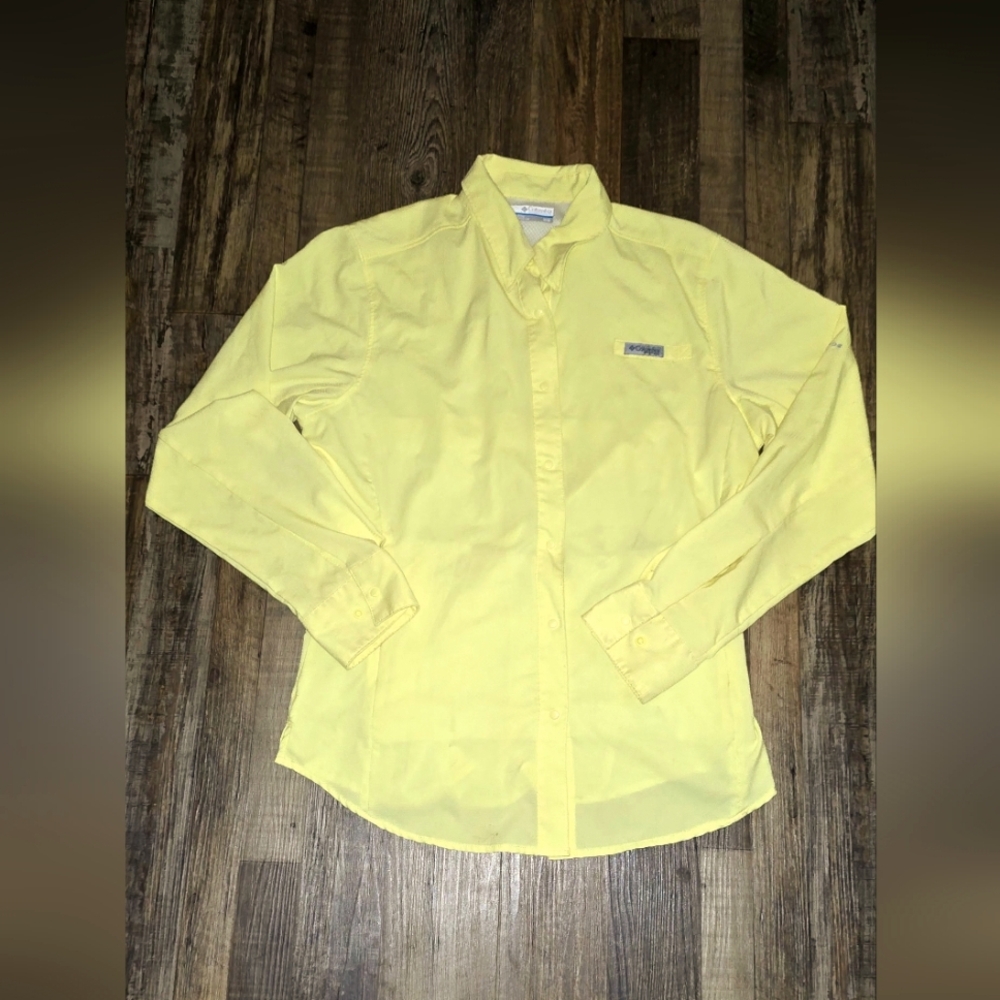 Womens Columbia Button-Up